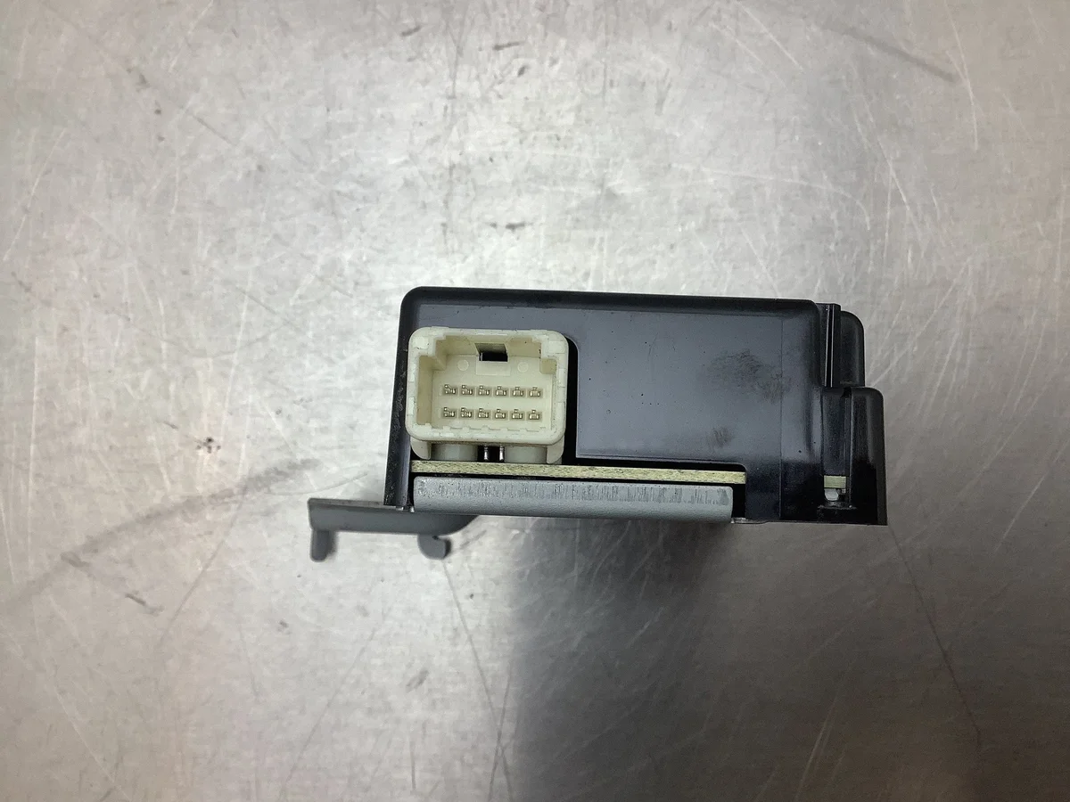 Modul Wegfahrsperre Toyota Land Cruiser J150 image 5