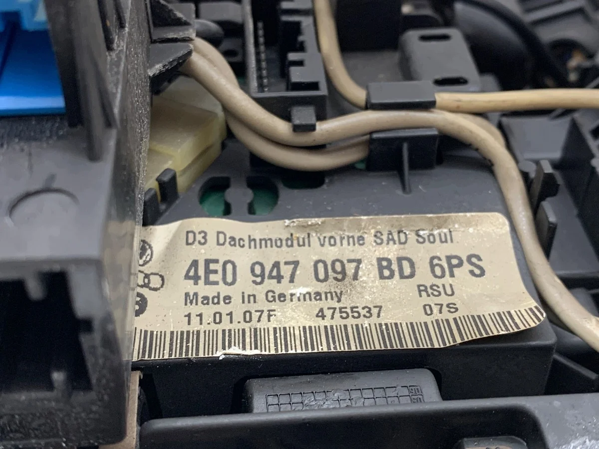 Audi A8 D3 taklampa 4E0907135A image 5