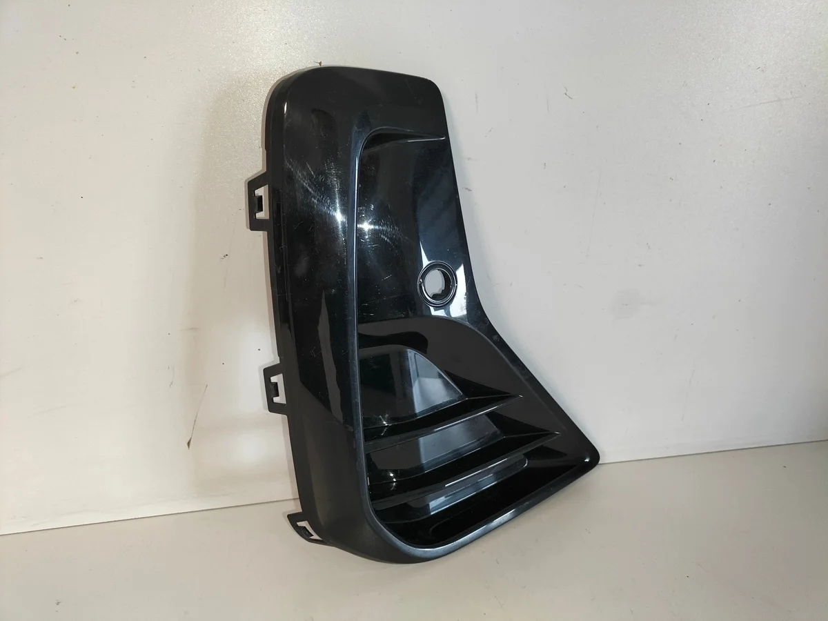 Rejilla Parachoques BMW X3 G01 LCI Derecho Usado image 3