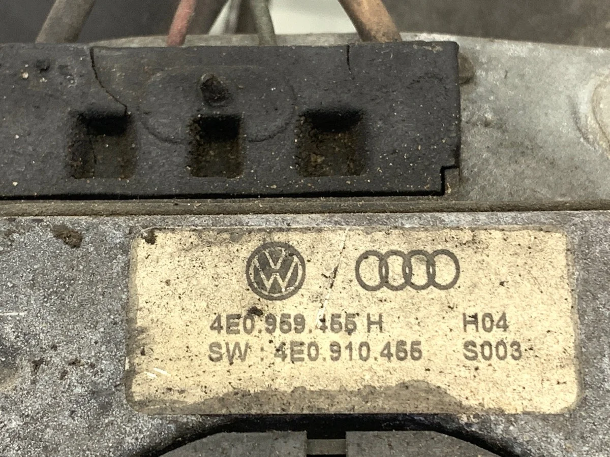 Ventilateur radiateur Audi A8 D3 5.2 450CV image 4
