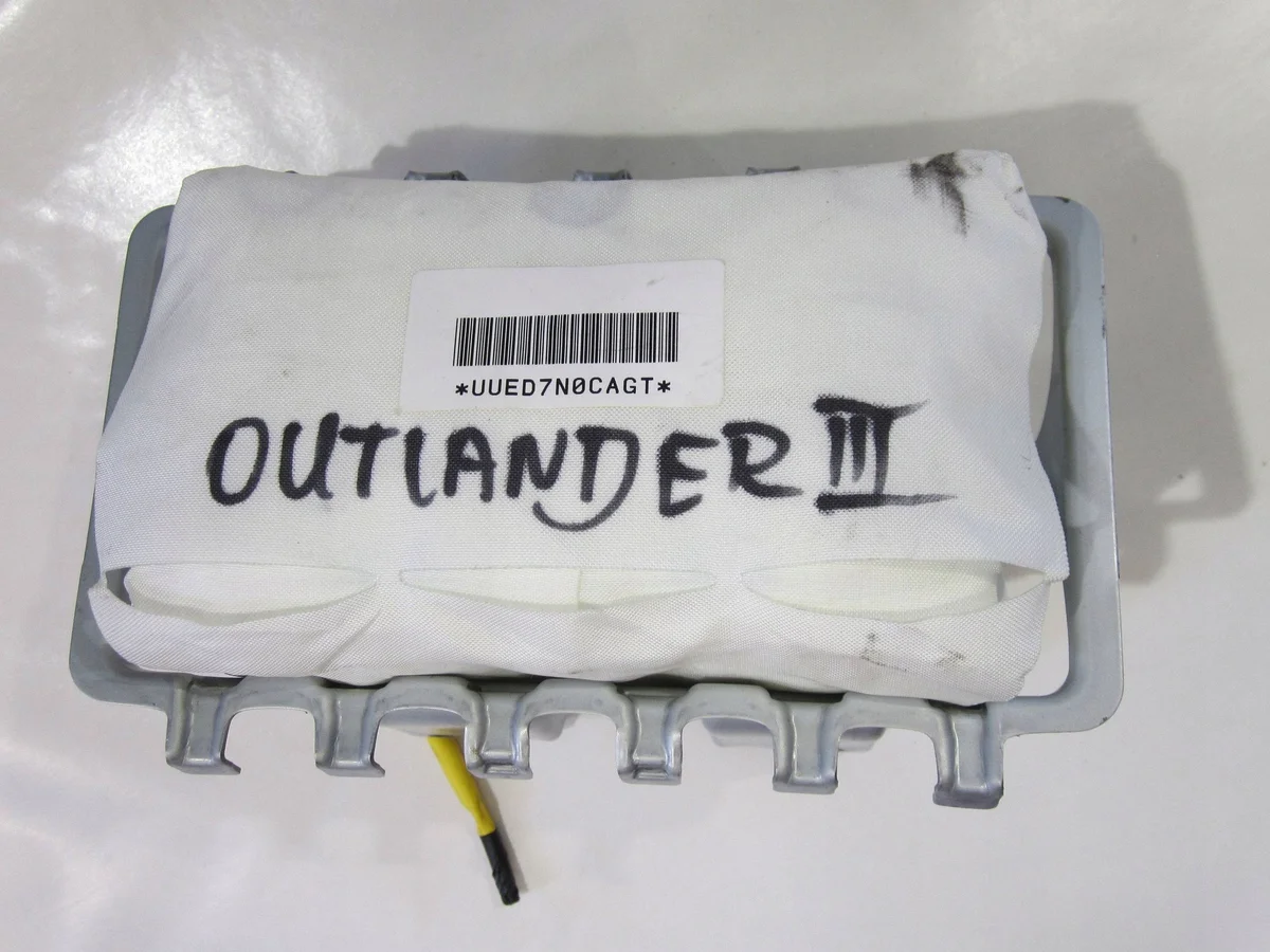 Passenger Airbag Outlander III 7030A311 image 8