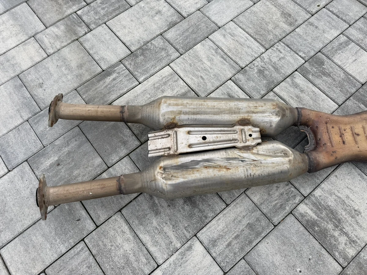 Lexus LC500 5.0 V8 keskiputki X-PIPE image 6