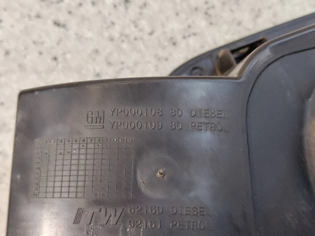 Klappe Tankdeckel Opel Grandland X YP00010980 image 3