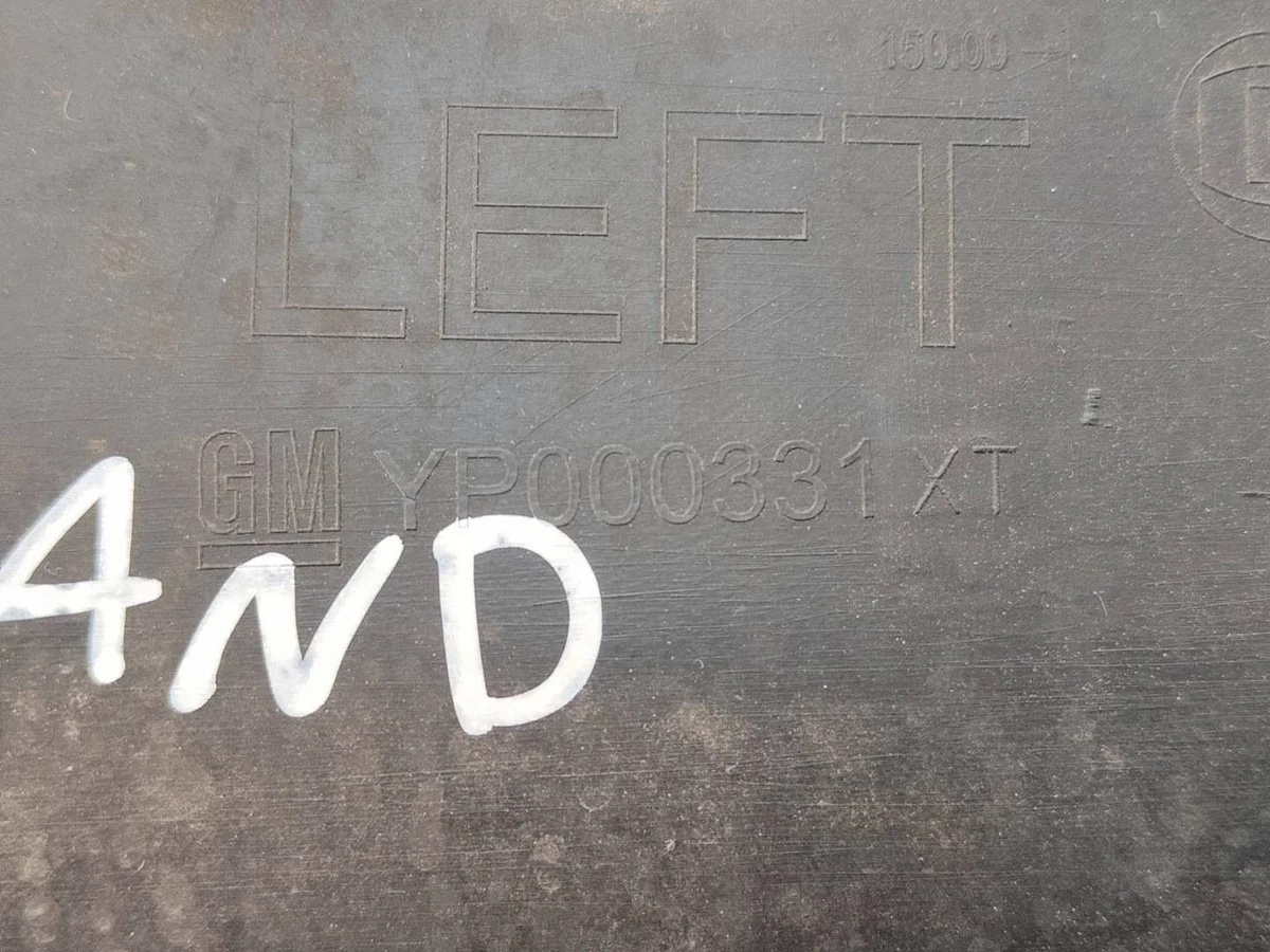 Opel Grandland X oven lista YP000331XT09A image 5