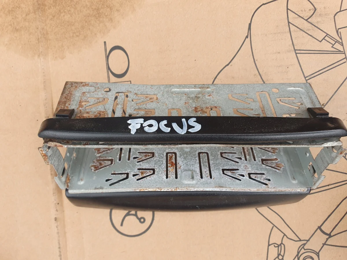 Radio-inzetstuk 2 DIN naar 1 DIN Ford Focus image 3