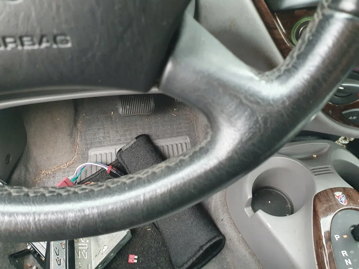 Ford Focus MK1 nahkainen ohjauspyörä image 4