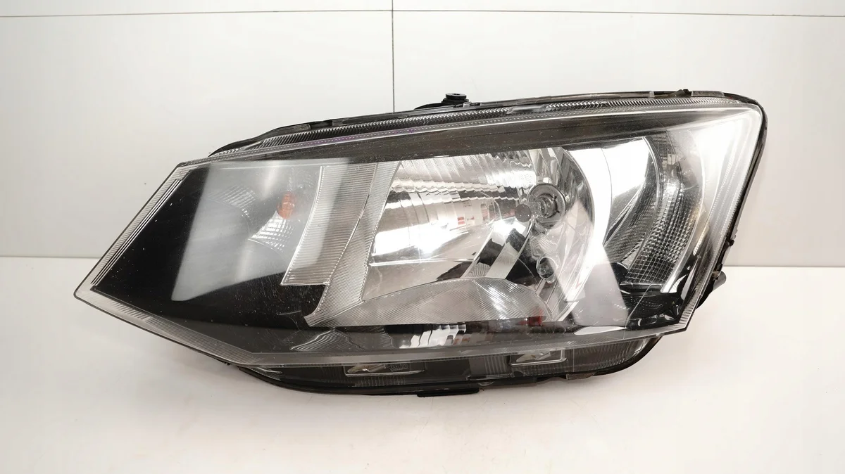 Skoda Fabia III Strålkastare Vänster 1335250926
