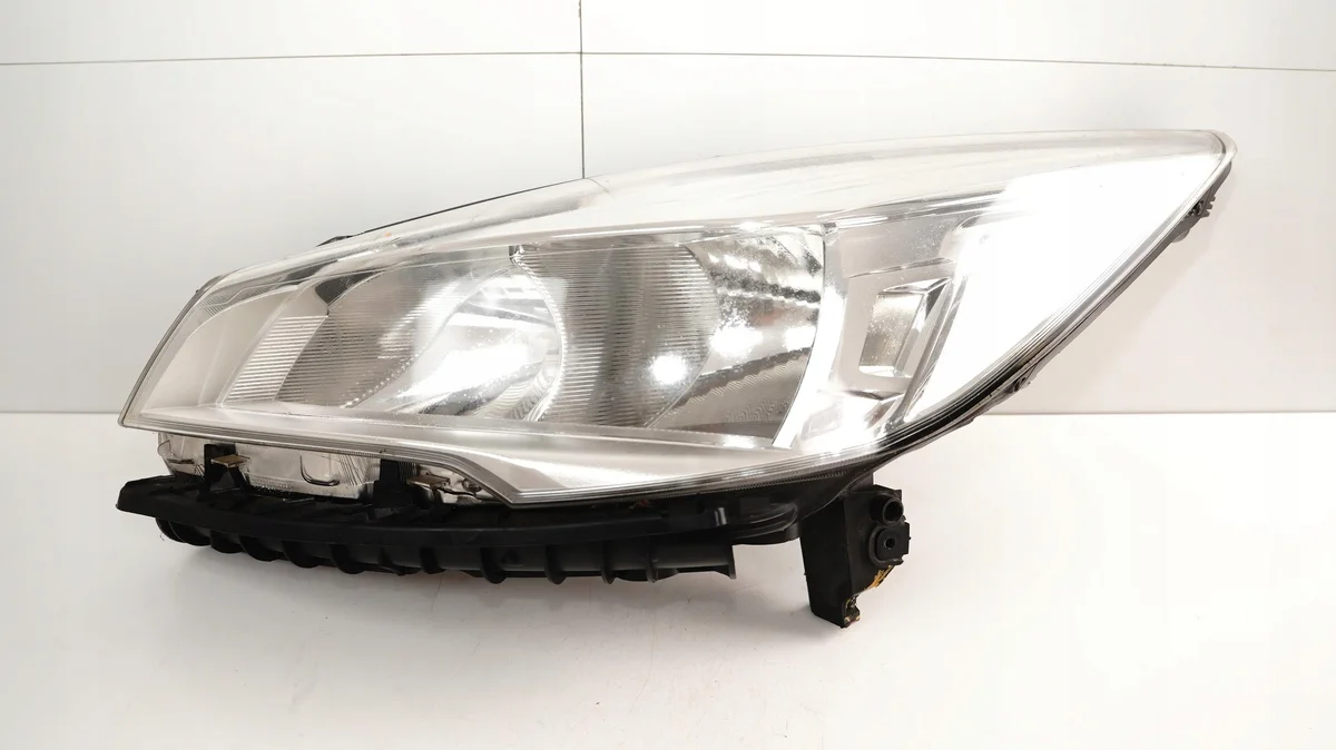 Faro Izquierdo Ford Kuga MK2 13-16 OEM 1332250926 image 3