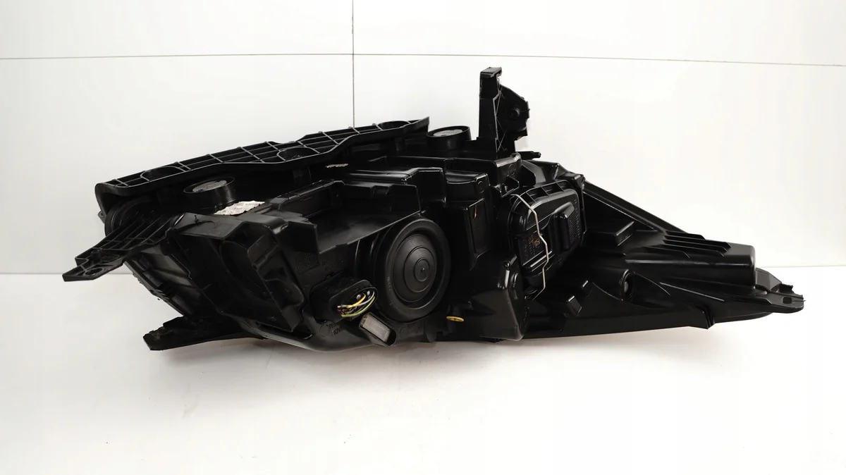 Faro Izquierdo Ford Kuga MK2 13-16 OEM 1332250926 image 6
