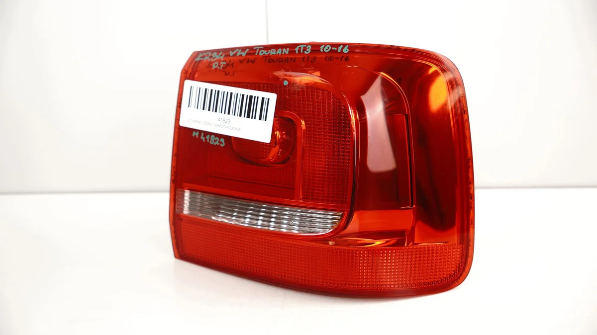 Luz trasera derecha VW Touran 1T3 (10-16) image 3
