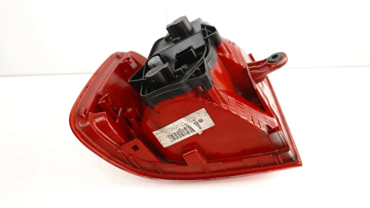 Luz trasera derecha VW Touran 1T3 (10-16) image 7