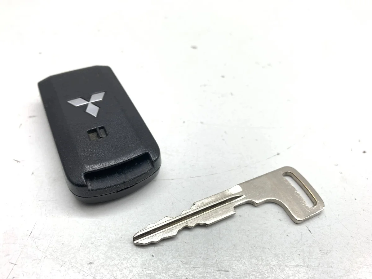 Sleutel Mitsubishi Outlander II 06-12 LORK-1009-500 image 3