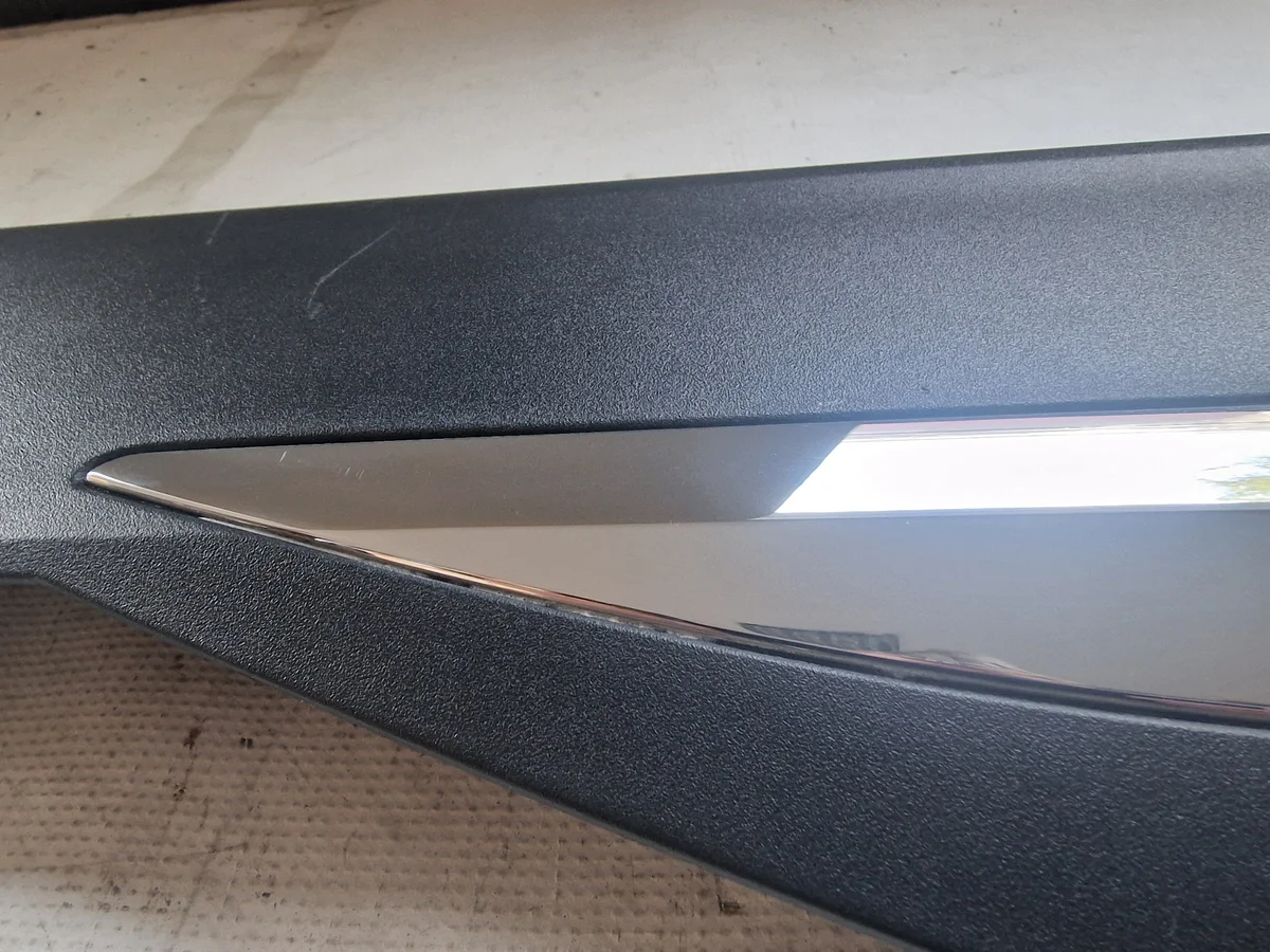 MG HS 2020- Moldura Porta Esquerda Traseira image 4