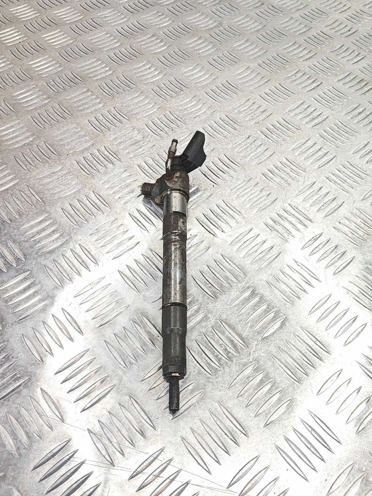 Fuel Injector Kia Ceed 3380020000 Used image 4