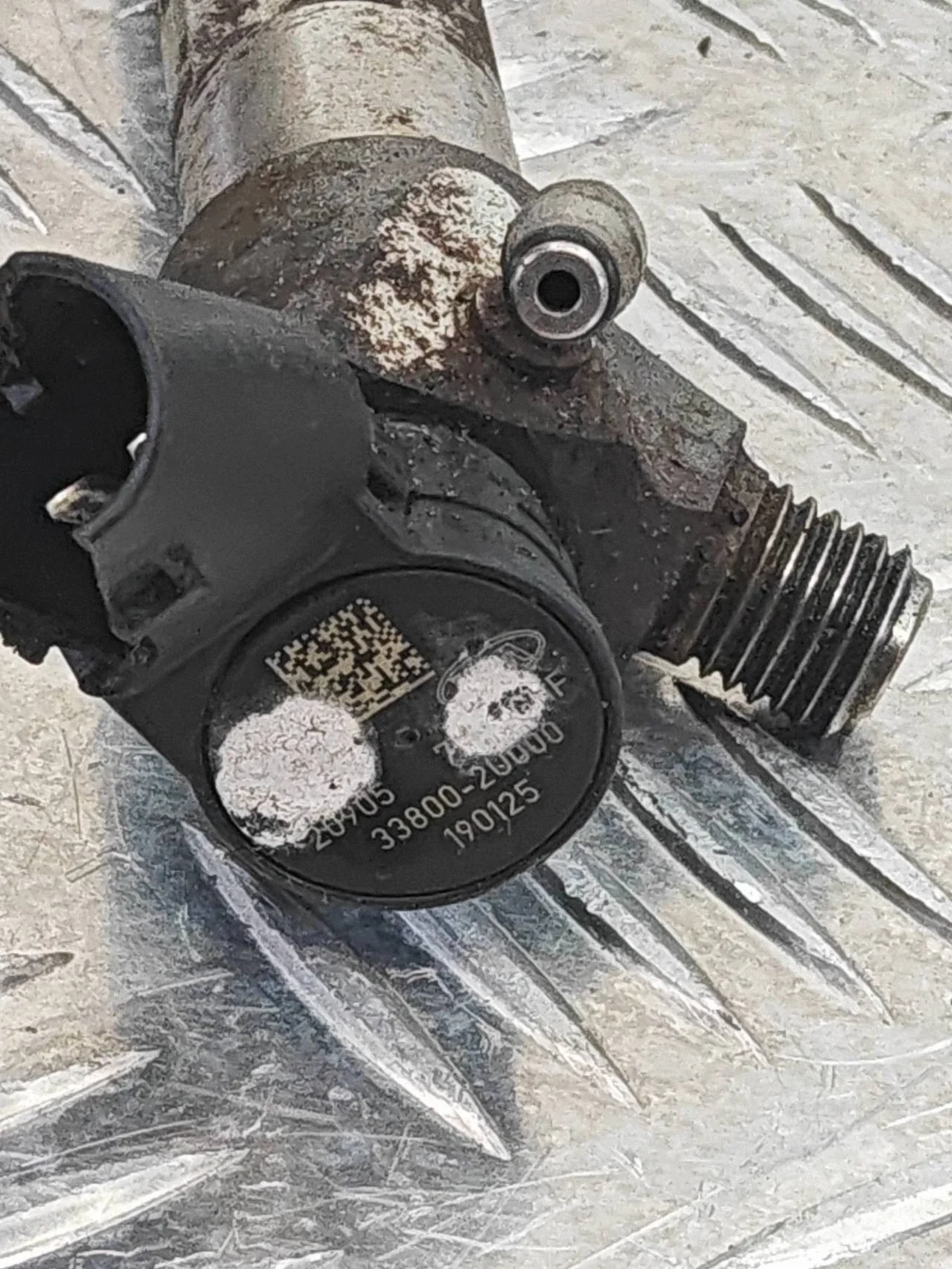 Fuel Injector Kia Ceed 3380020000 Used image 5