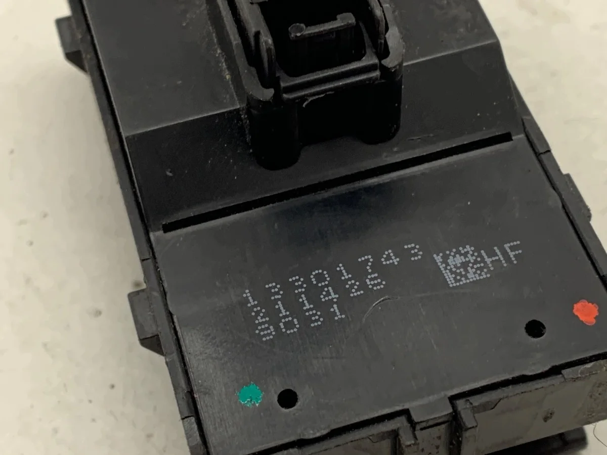 Interruptor Elevalunas Opel Insignia A 13301743 image 3