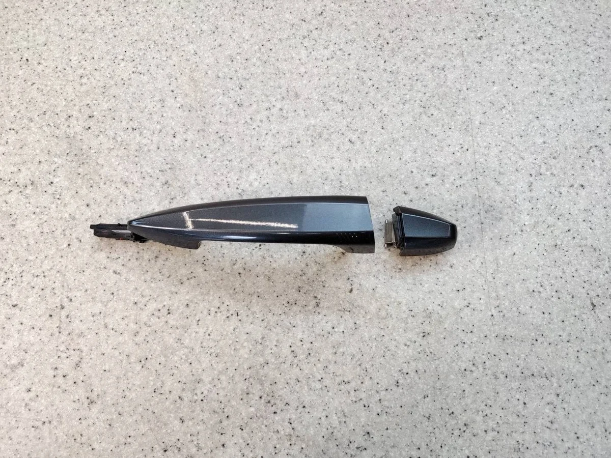 Poignée porte avant gauche BMW X1 F48 Keyless