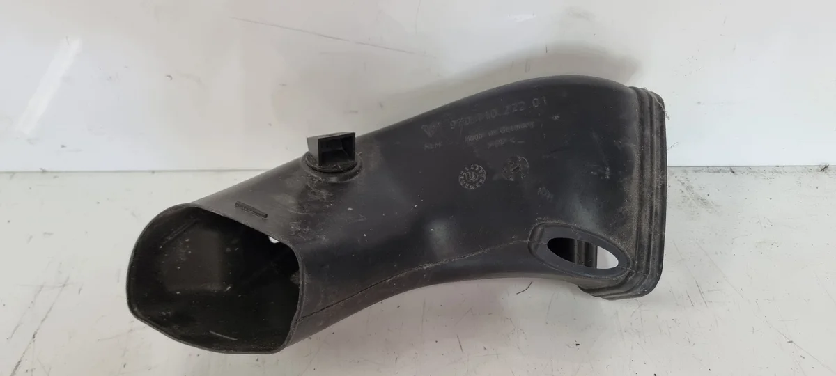 Air Duct for Porsche Panamera 97011027201