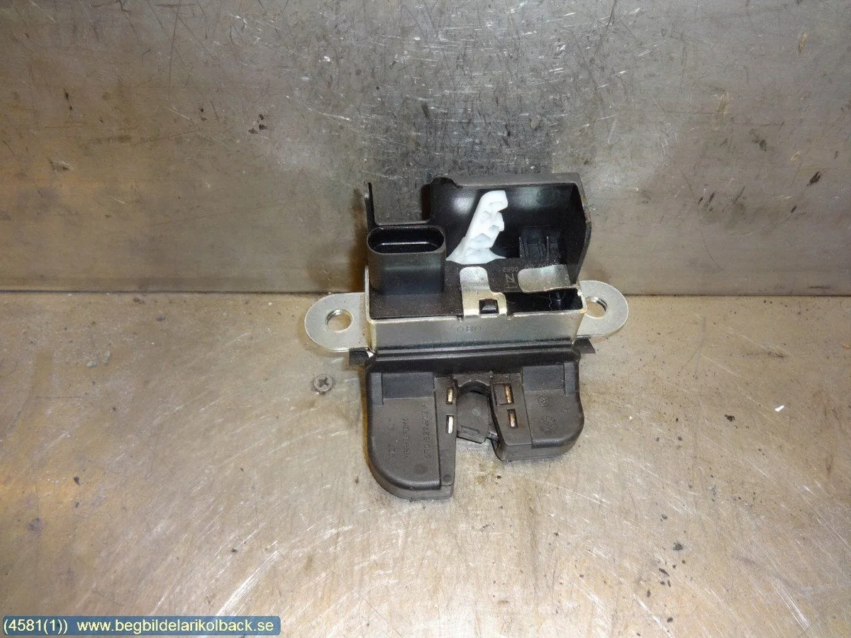 Fechadura Porta-Malas VW Polo V 6R 6R0827505A