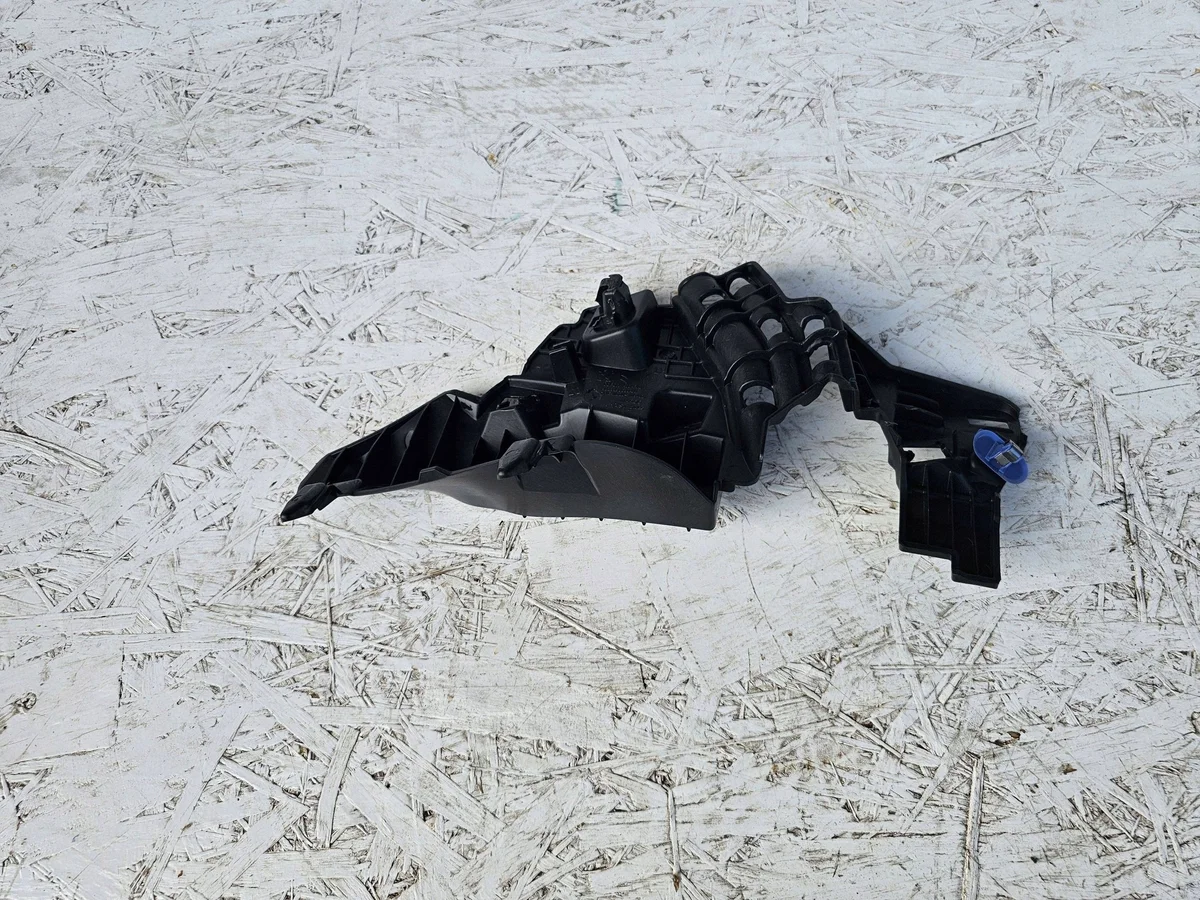Peugeot 208 II Gleitschiene Stoßfänger Rechts Hinten image 3