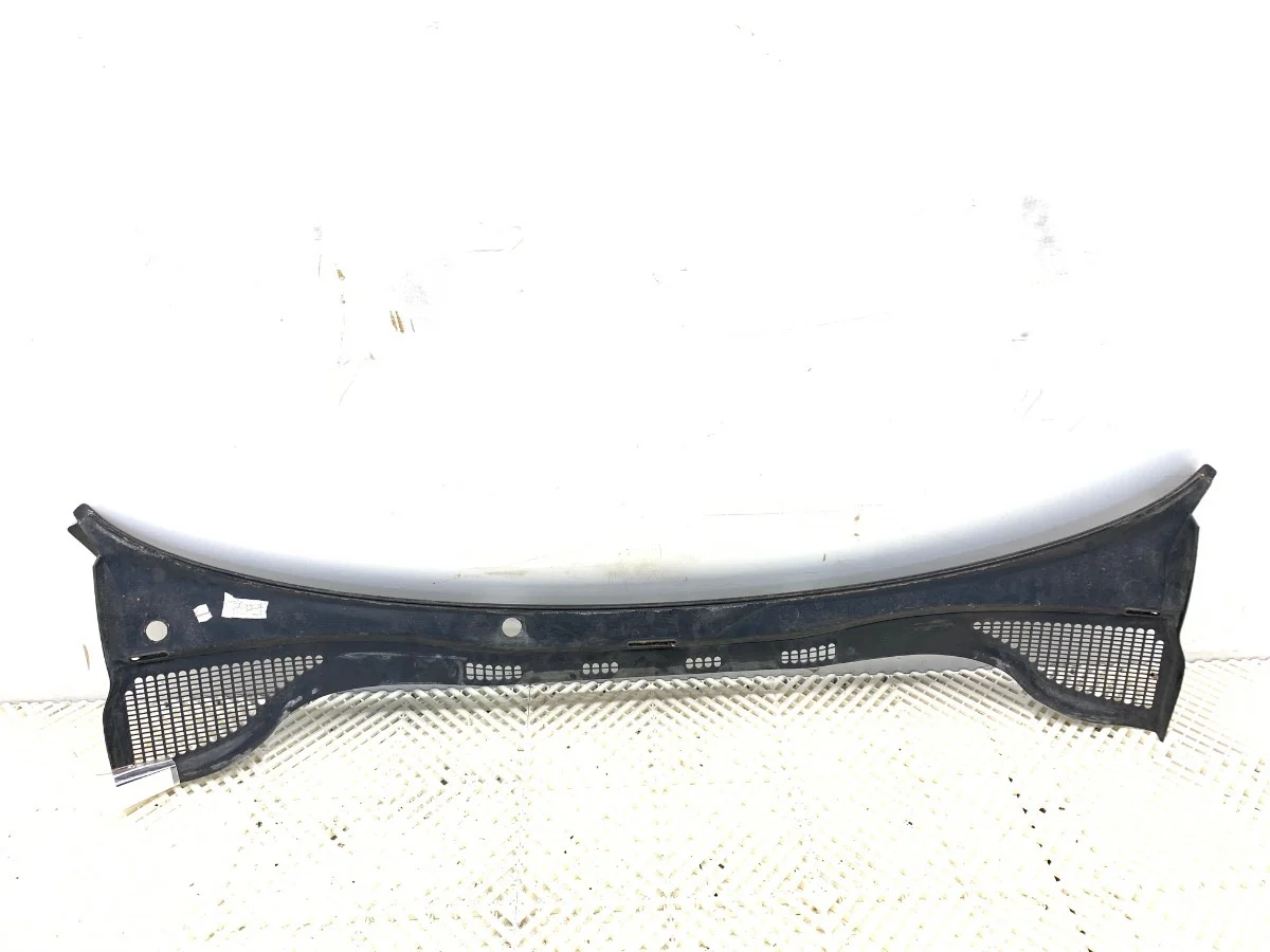 Skoda Rapid Windshield Cowl Used OEM LORK-967-56165