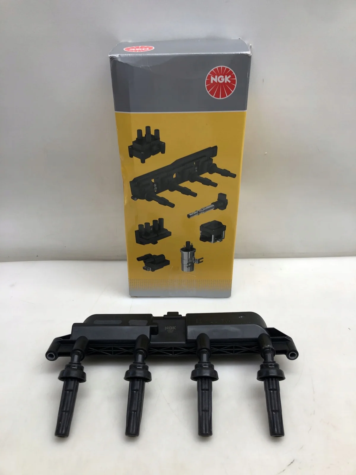 Bobina de encendido NGK 48074 usada