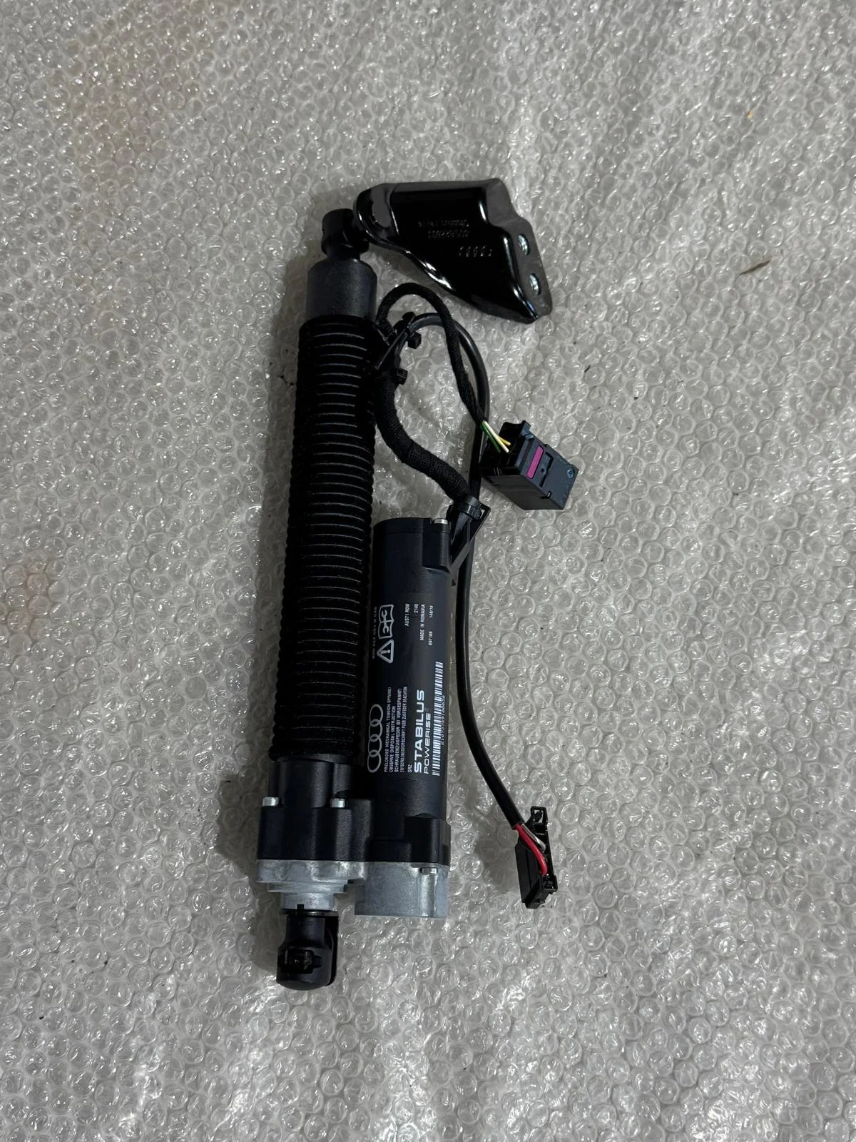 Actuador Portón Audi A6 C7 4G5827851B Usado