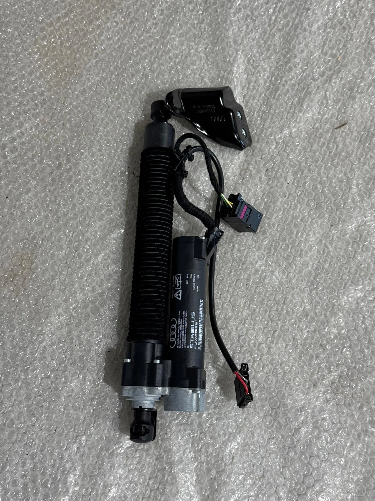 Audi A6 C7 4G Lift Heckklappendämpfer 4G5827851B image 5