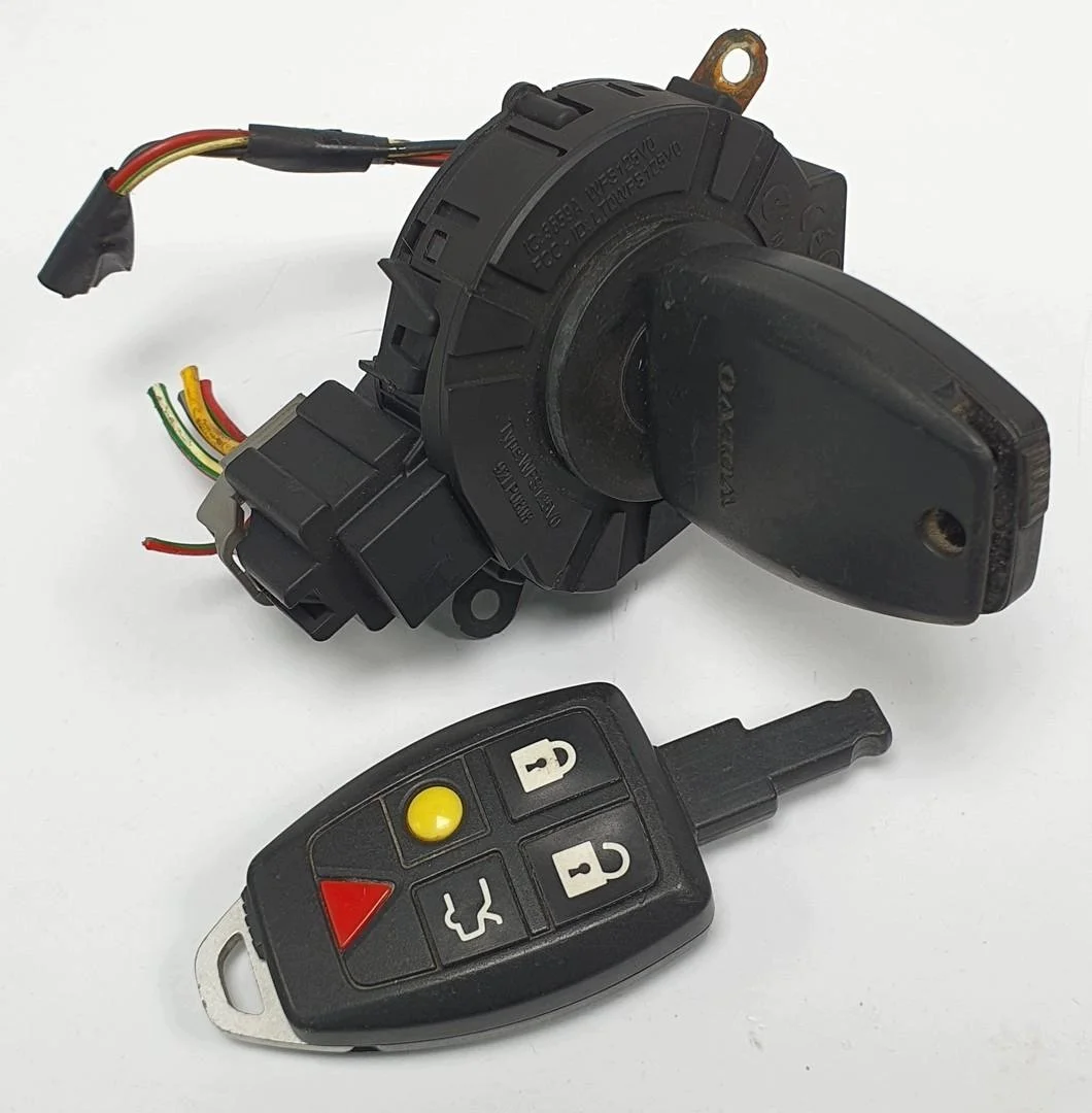 Clé de contact Volvo C70 II 30768035 30772189