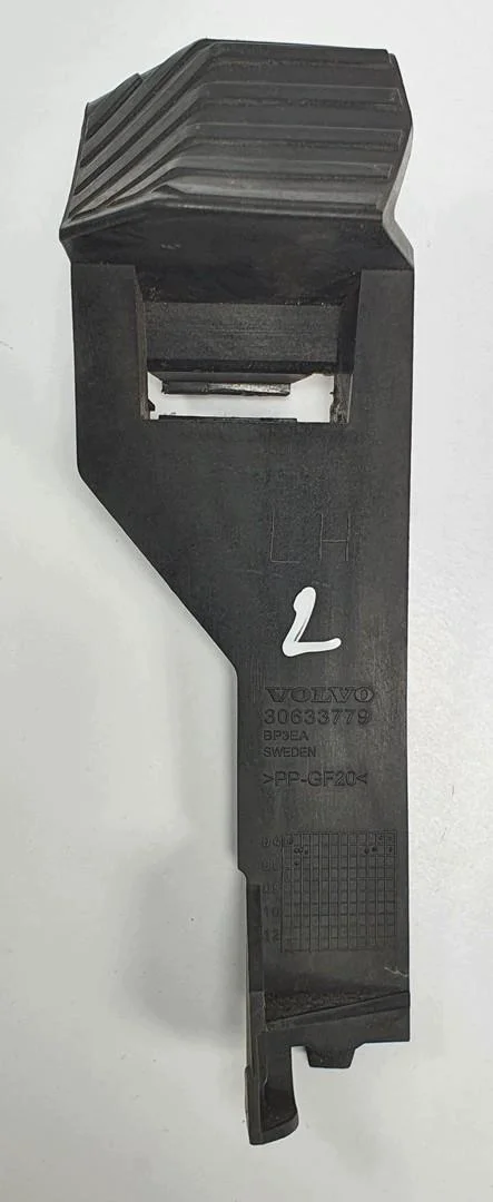 Volvo C70 II puskurin liukukappale, OEM 30633779