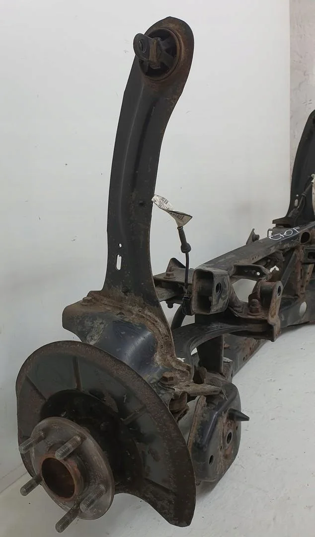 Volvo C70 II Rear Axle Beam Used image 5