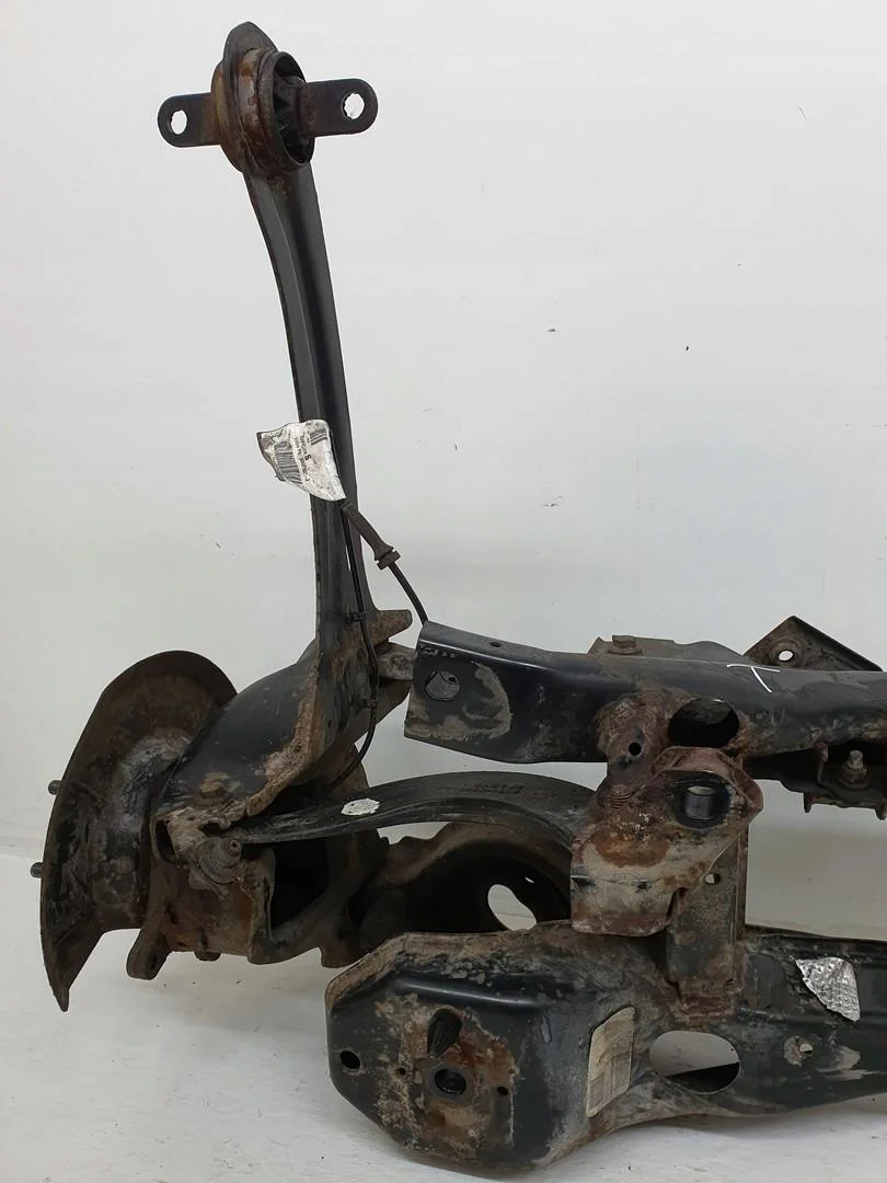 Volvo C70 II Rear Axle Beam Used image 6