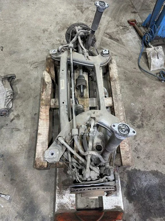 Viga Traseira Suspensão Mercedes E W213