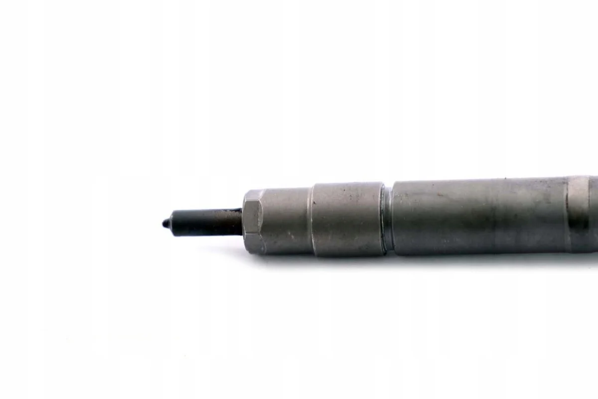 Injecteur Mercedes W203 W211 OM646 A6460700787 image 3