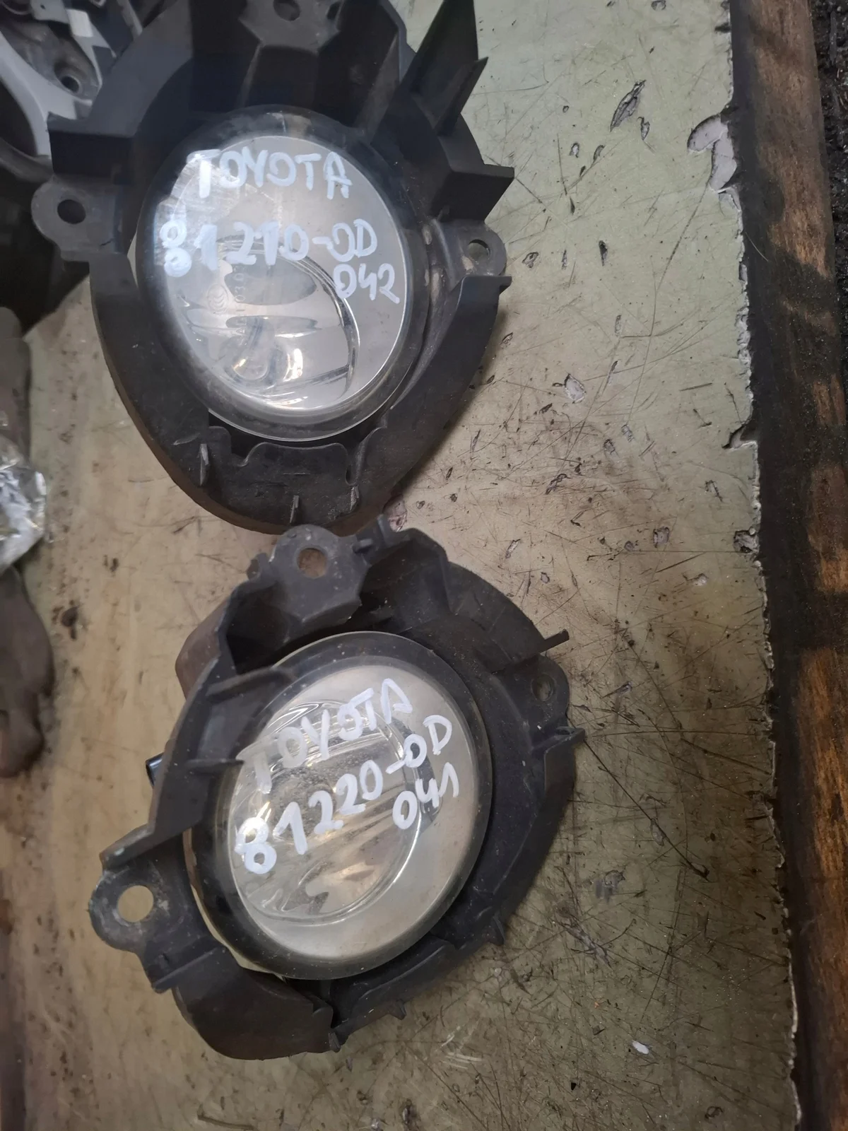 Toyota AVENSIS T27 09-11 Faro Destro 81210-0D042