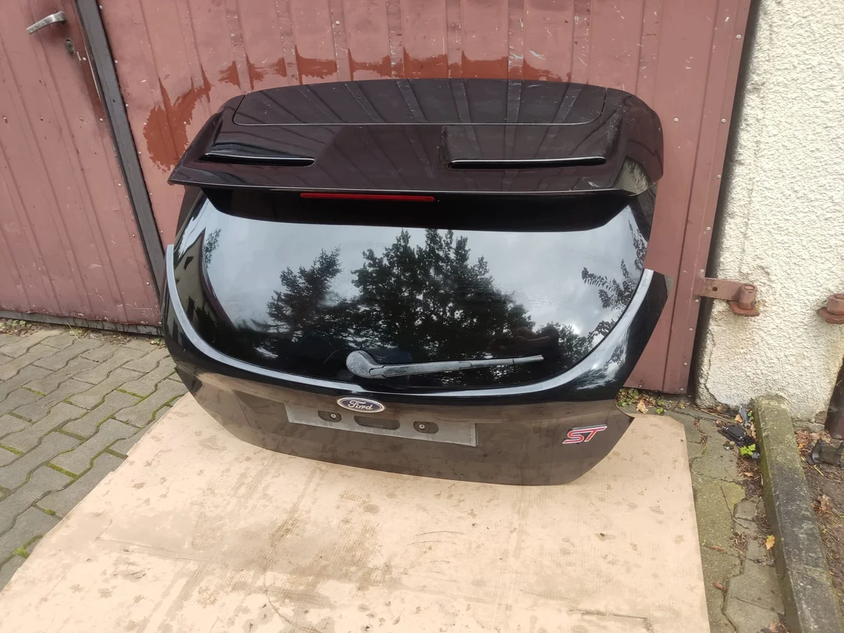 Bagklucka Ford Focus Mk3 ST LIFT HATCHBACK