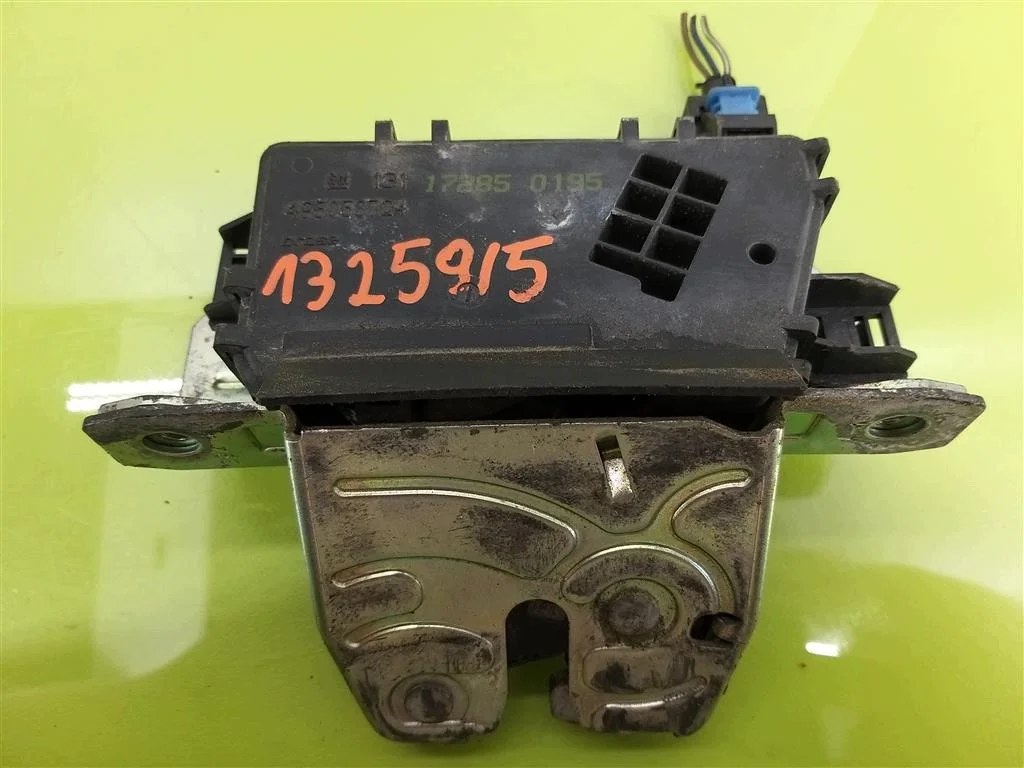 Serrure hayon Opel Astra H 2004-2013 Kombi