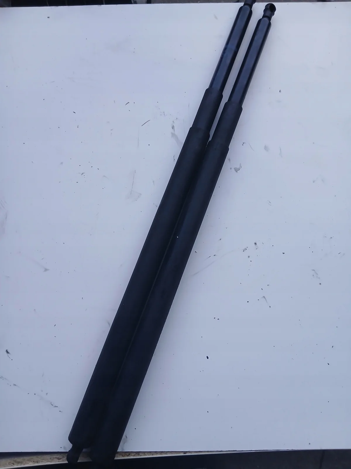 BMW 5 E60 E61 Bagageklaff Gasfjäder 7178273