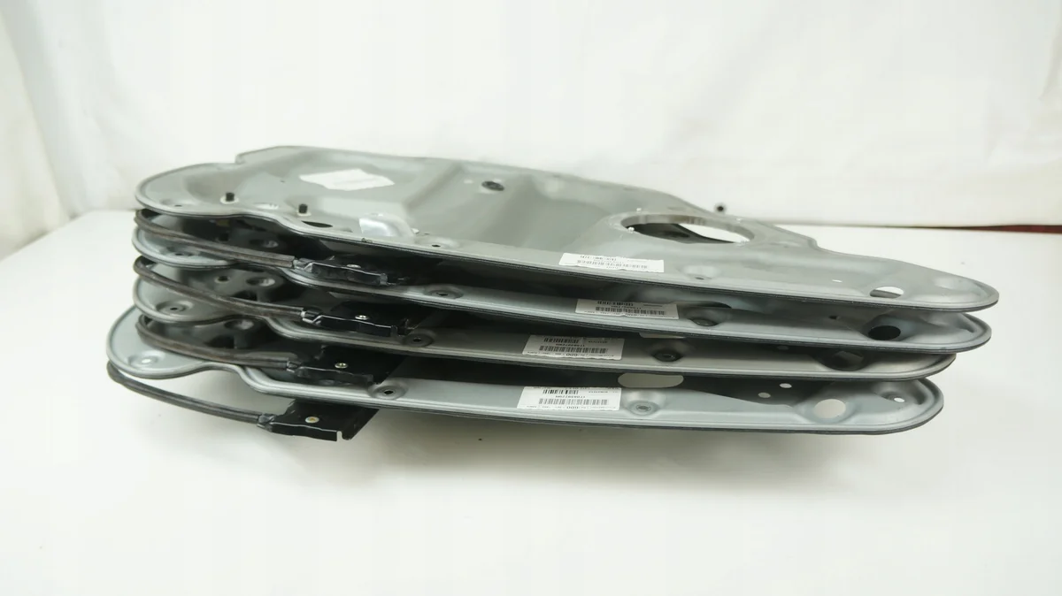 Raammotor links achter VW Touran 1T0839755E image 5