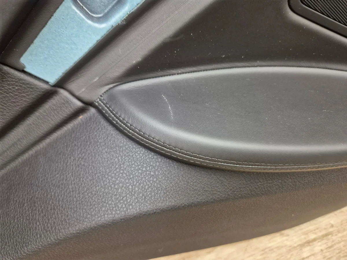 BMW M6 F13 takapaneeli, nahka, OEM 8056154 image 5