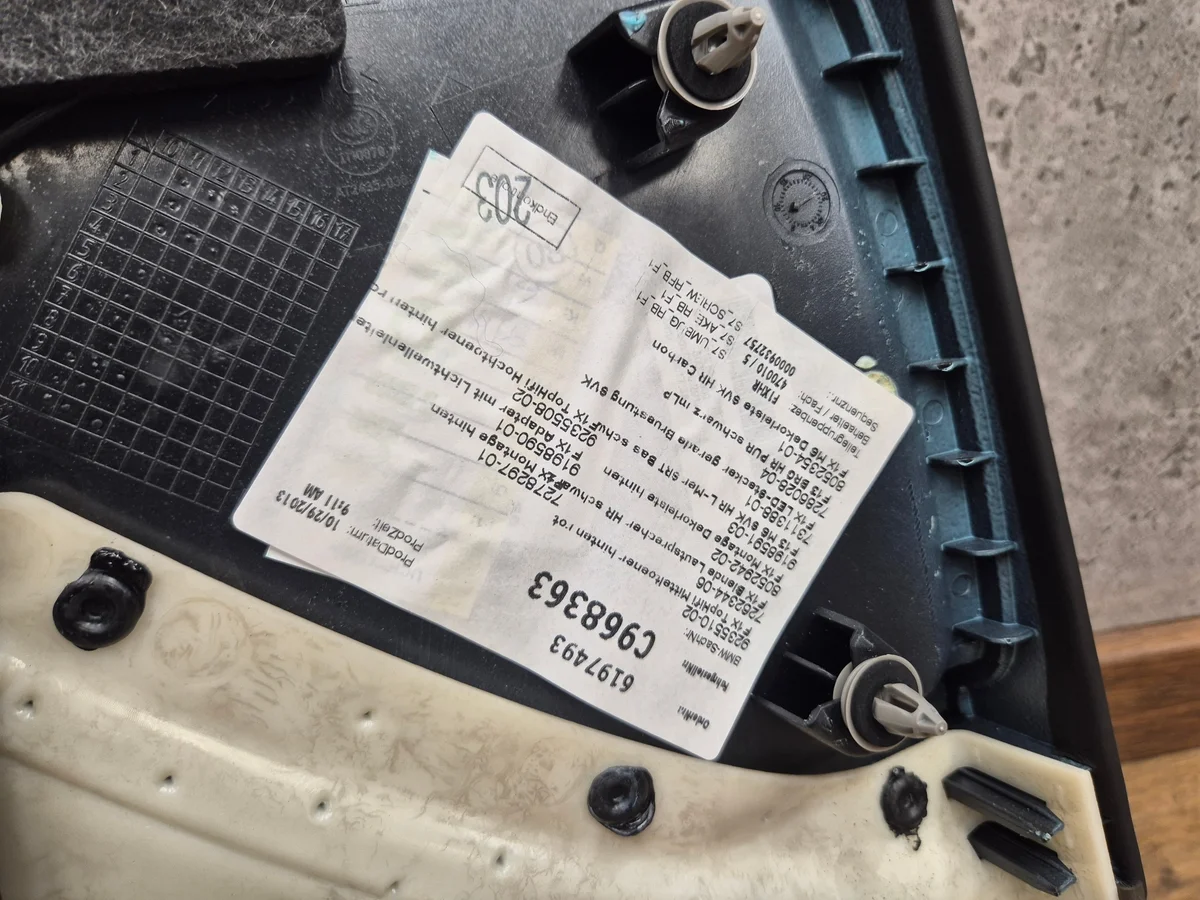 BMW M6 F13 takapaneeli, nahka, OEM 8056154 image 10