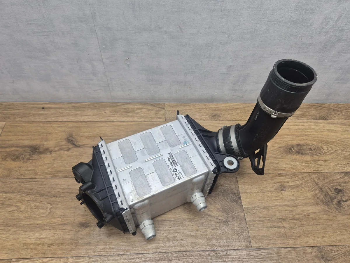 BMW Intercooler 7843123 M5 F10 M6 F06 F12 F13