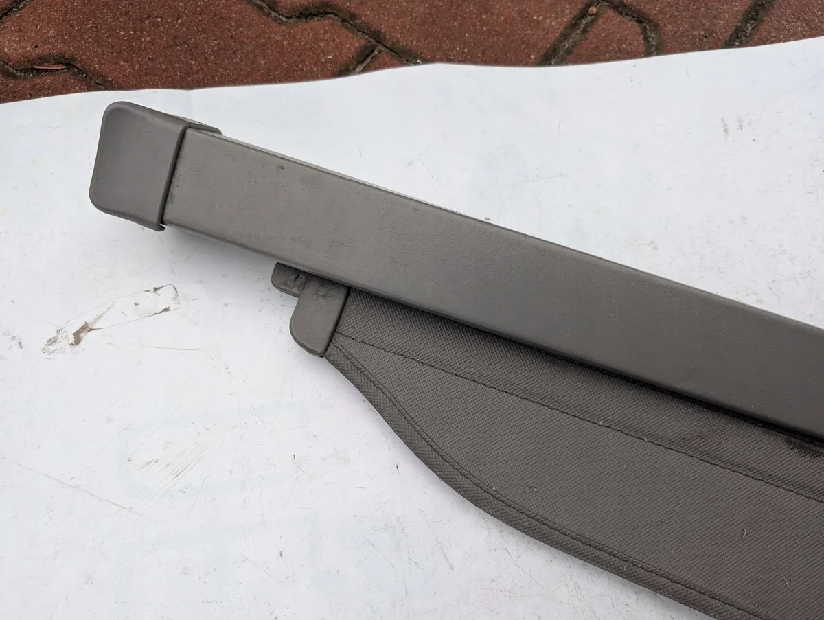 Used Subaru Forester 2 Trunk Cover image 3