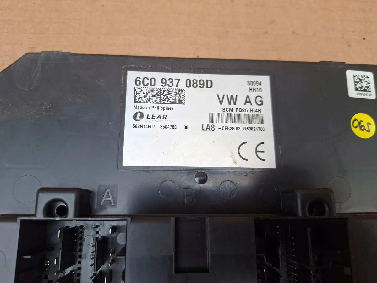 Módulo Confort Skoda Fabia III 6C0937089D image 3