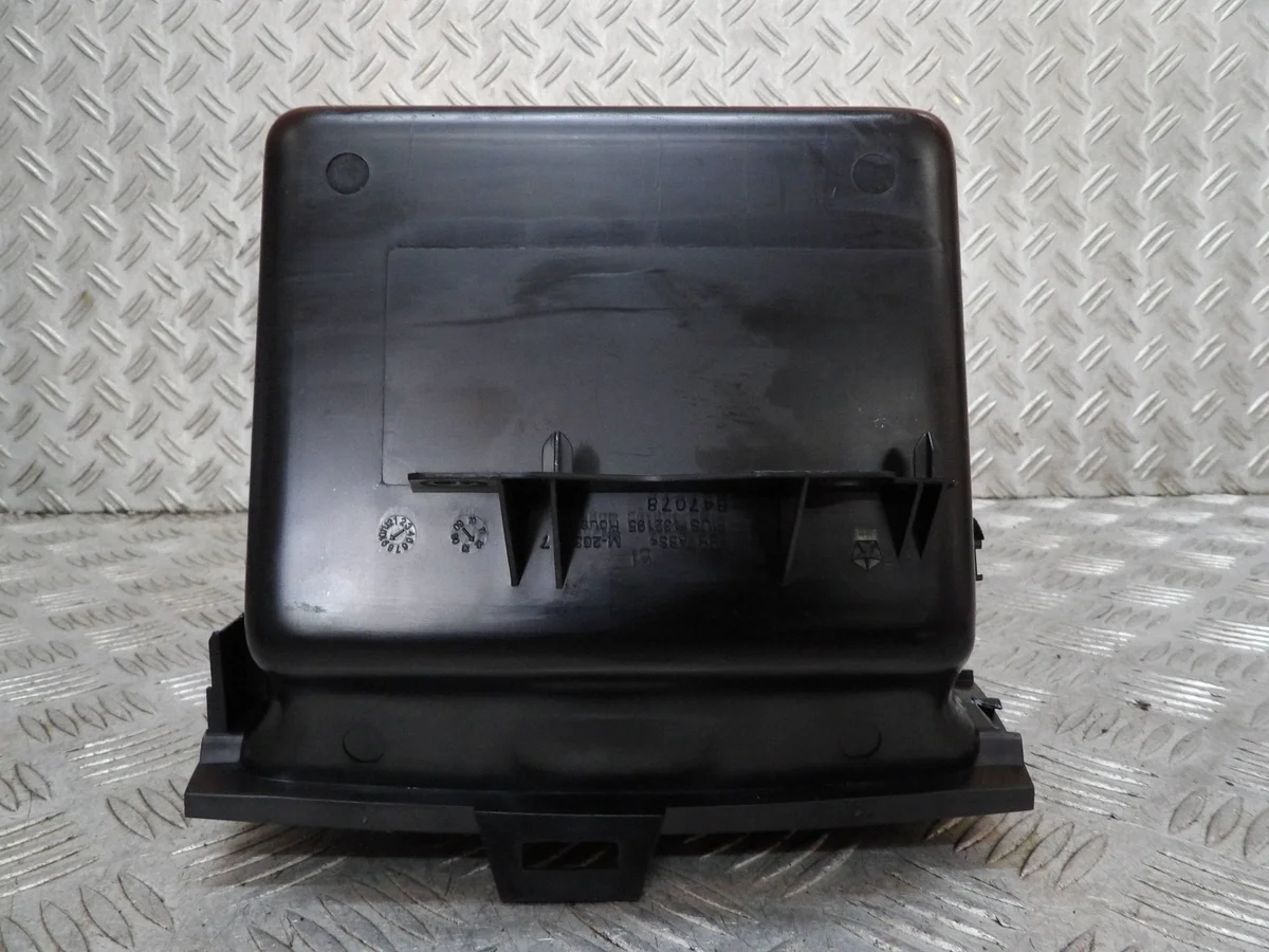 Cenicero Consola Jeep Grand Cherokee WK2 Usado image 5