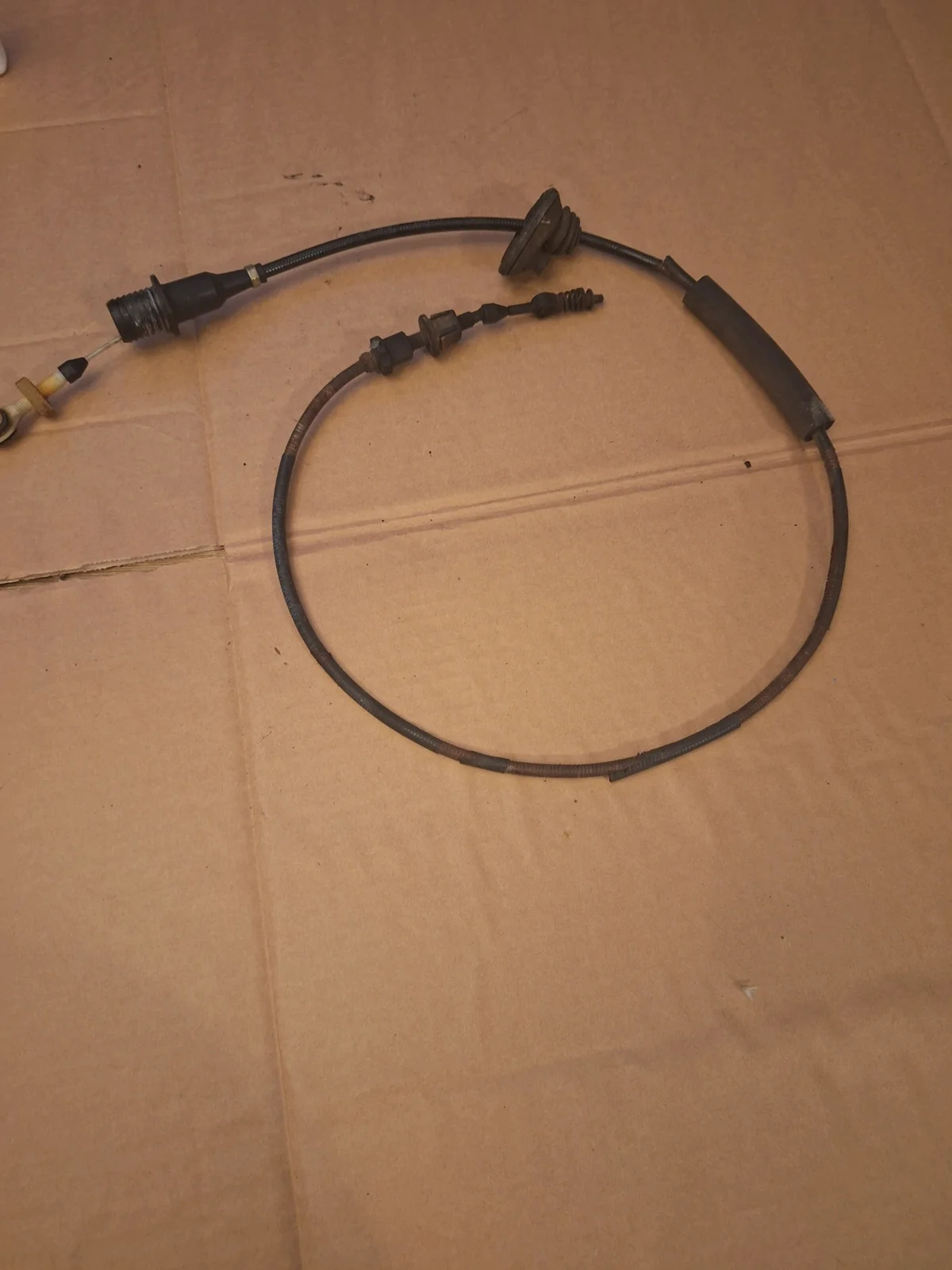 Gaskabel Mercedes W124 E220 Gebruikt