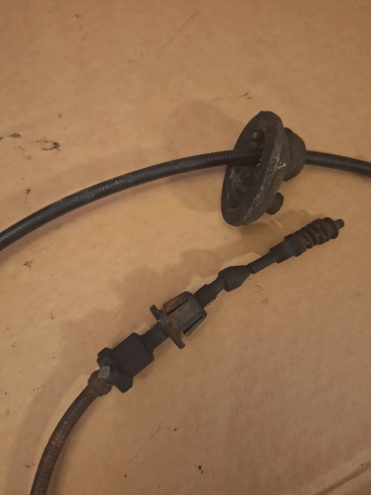 Gaszug Mercedes W124 E220 gebraucht image 4