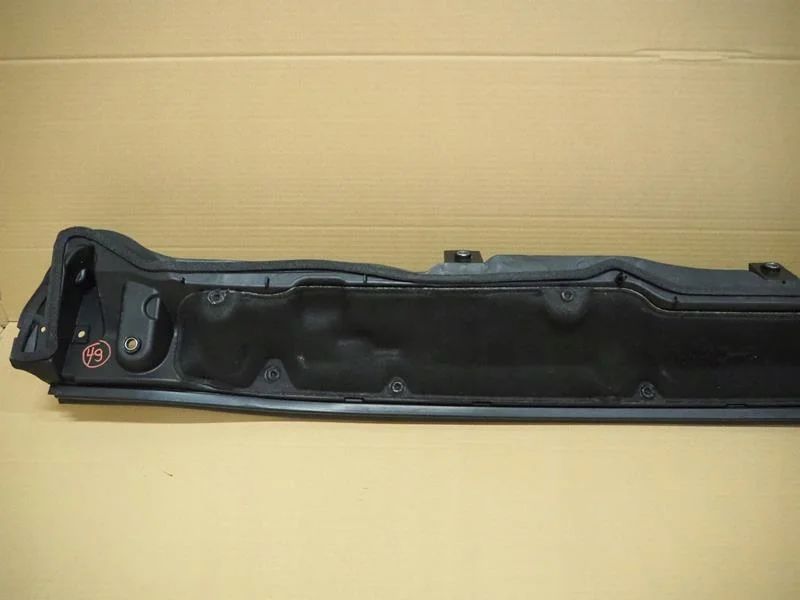 Renault 668107547R Lower Windshield Panel - Used image 5