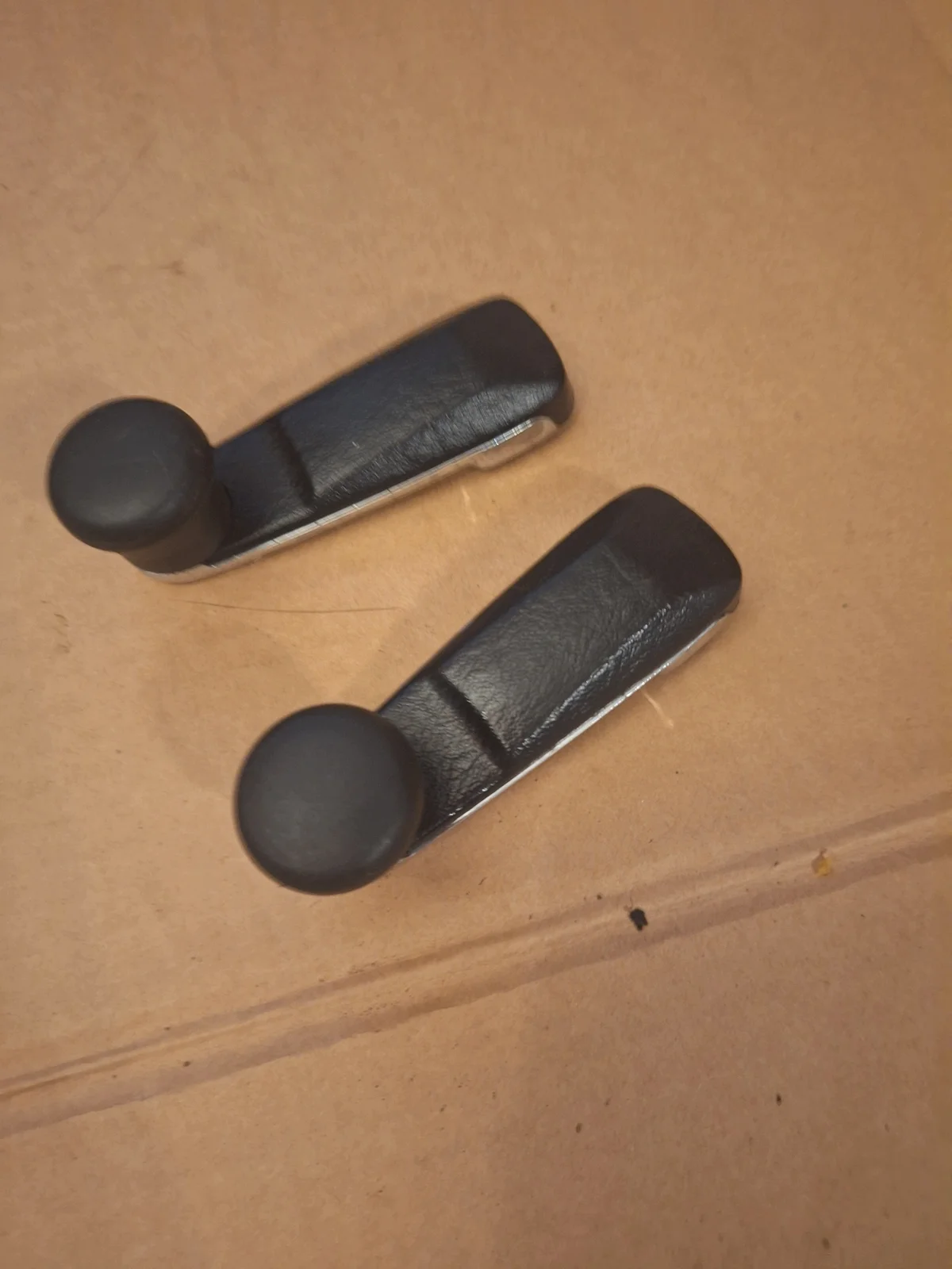 Manivela elevalunas Mercedes W124 Negra