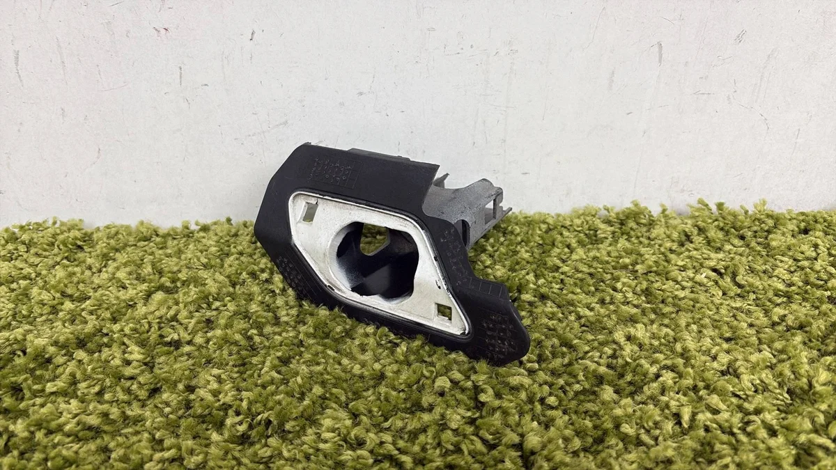 Suporte Bico Lavador Direito VW Golf VII 7 13-19